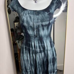 Blue and black tie dye mini